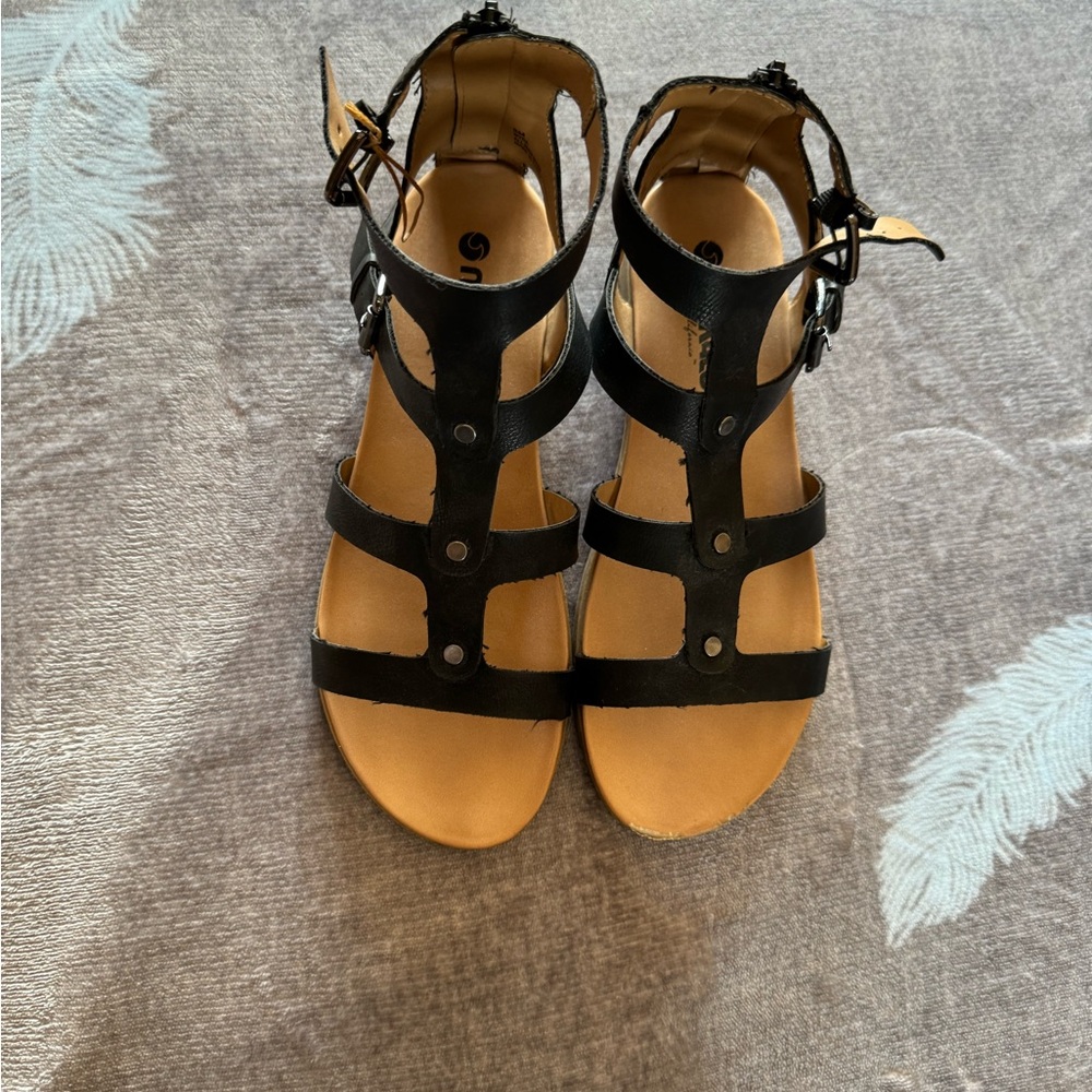 Black sandals
